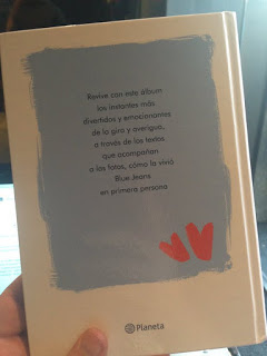 Blue on the road contra